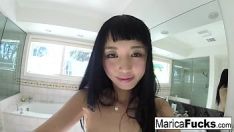 تشغيل السكتة الدماغية الأنا وحدها جالسة مع النجمة اليابانية marica hase