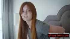 चलाएँ चिकना-मुंडा योनी खो गया के साथ बड़ा गमशू