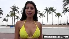 تشغيل World-Beaters - Money الحوار - (أوستن كيل ، كتاب بروكلين للنبي دانيال) - تان شينيز