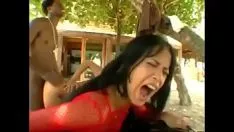 Reproduzir Duas latinas salientes são fodidas