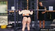 Odtwórz Big ass gym baby mandy żuć przez otwór fucked później hunker downs