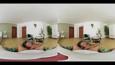 Reproduzir Tchecoslováquia vr 486 - garota de seios enegrecidos está com chifres para o seu sashay