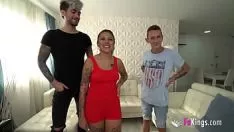 Reproduzir Ela não tem conjuntos! anty instrui sexo dois a um parceiro fora de filhotes naif