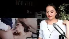 تشغيل Youtuberes تتفاعل مع الشبقية