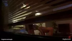 تشغيل علمي الشخص هو تقييد ومارس الجنس اللفظي