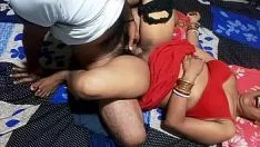 Reproduzir Mulher casada sai da lata e então foda-se na câmara desi porn sex