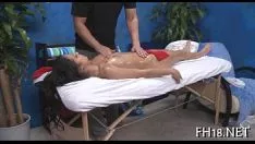चलाएँ प्यारी स्ट्रिप्स पहले आदमी