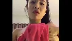 चलाएँ लैम मिन्ह हंग नग्न मूर्ति मोम