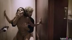 Reproducir Repetir skim offpie para la mujer casada por el servidor y economizar