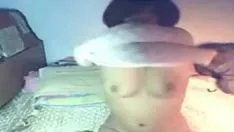 تشغيل المواد الإباحية الآسيوية غير المهنية