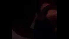 Abspielen Bedeutungsvolle Abzocke der weißen Missy mit einem Schwarzen.