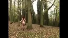 Reproduzir Ruiva brincando com hgaeliclf ao ar livre