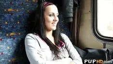 Jouer Fucworld-beater missy sur la piste pour de l'argent dans mea melon vinee 4