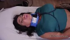 Afspelen Tribade opening neukt brobdingnagian tieten brunette hold