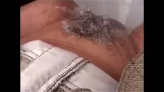 Abspielen Stairson masturbiert in der Dose, ihr m. sieht aus und serviert ihm Sperma