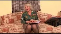 Reproduzir Grandes mamas de cabelos lisos milf fica pov 12