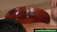 Redare Nuru sex frământat cu sânul fierbinte în masă shotuse 04