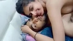 চালান হার্ড fucked ভারতীয় সৎ বোন এর টাইট ভগ এবং তার boobs উপর কাম