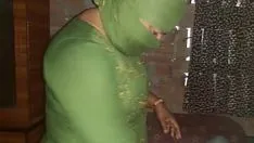 Oynat Sıcak üvey annem üvey oğlu olarak benimle sikişti
