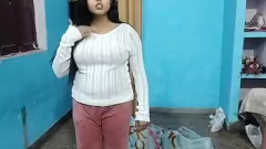 تشغيل الصبي اليائس ينتهي به المطاف بضربه الحلم الكبير بهابي بدلاً من صديقته - xxxsoniya ، الهندية الهندية