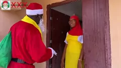Jouer Black Cock Santa: Bukkake de vacances de Noël surprise avec une fille amateur de grande âne