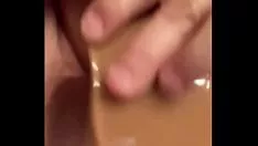 চালান পেইন্টার তার লোকের জন্য বন্ধ পায়