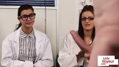 Reproducir Hermosa spex tiene un papel humillante afectado